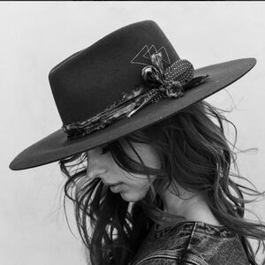 Authentic Lovely Bird Montana Fedora Almond with Vintage Silk Wrap